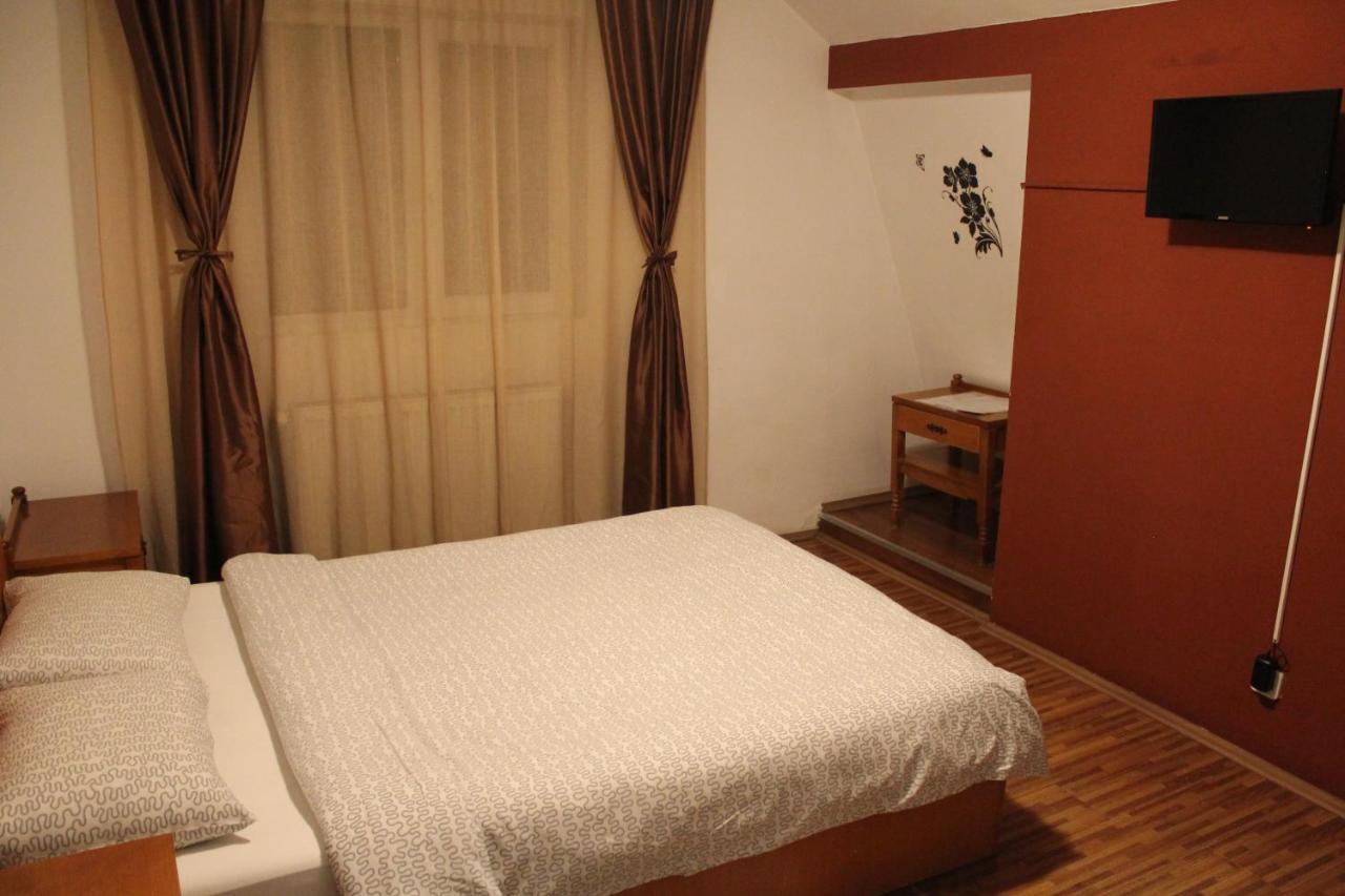Vila Casa Ta 锡纳亚 外观 照片