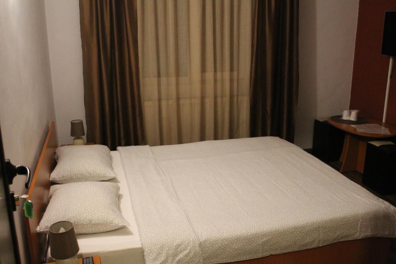 Vila Casa Ta 锡纳亚 外观 照片
